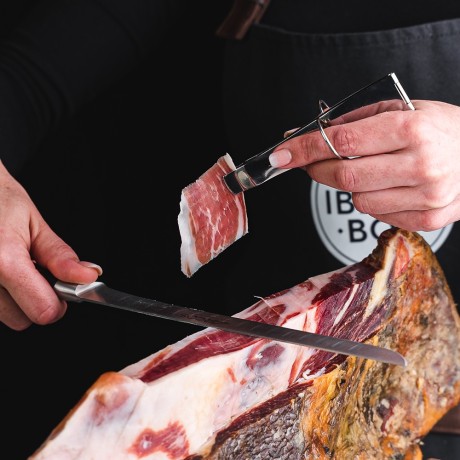 50% Iberian shoulder ham Cebo - Sierra de Aracena (4.5-5.5 kg) | Iberian shoulder ham 2
