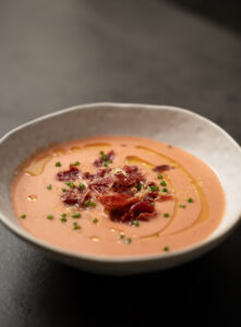 gazpacho fresas y jamón ibérico